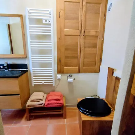 Bed & Breakfast Le Hameau De Valbonne 3*